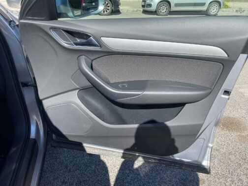 AUDI Q3  2.0 TDI BISINESS - immagine 18
